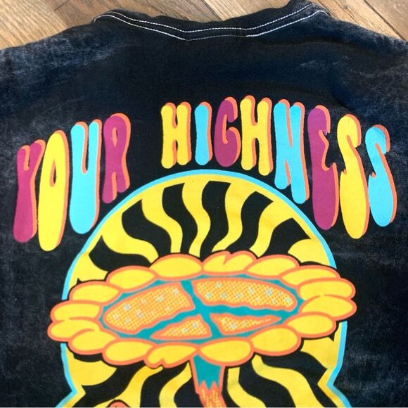 Here Comes the Sun Your Highness Black Gray Tie T-Shirt Size Medium - Picture 4 of 12